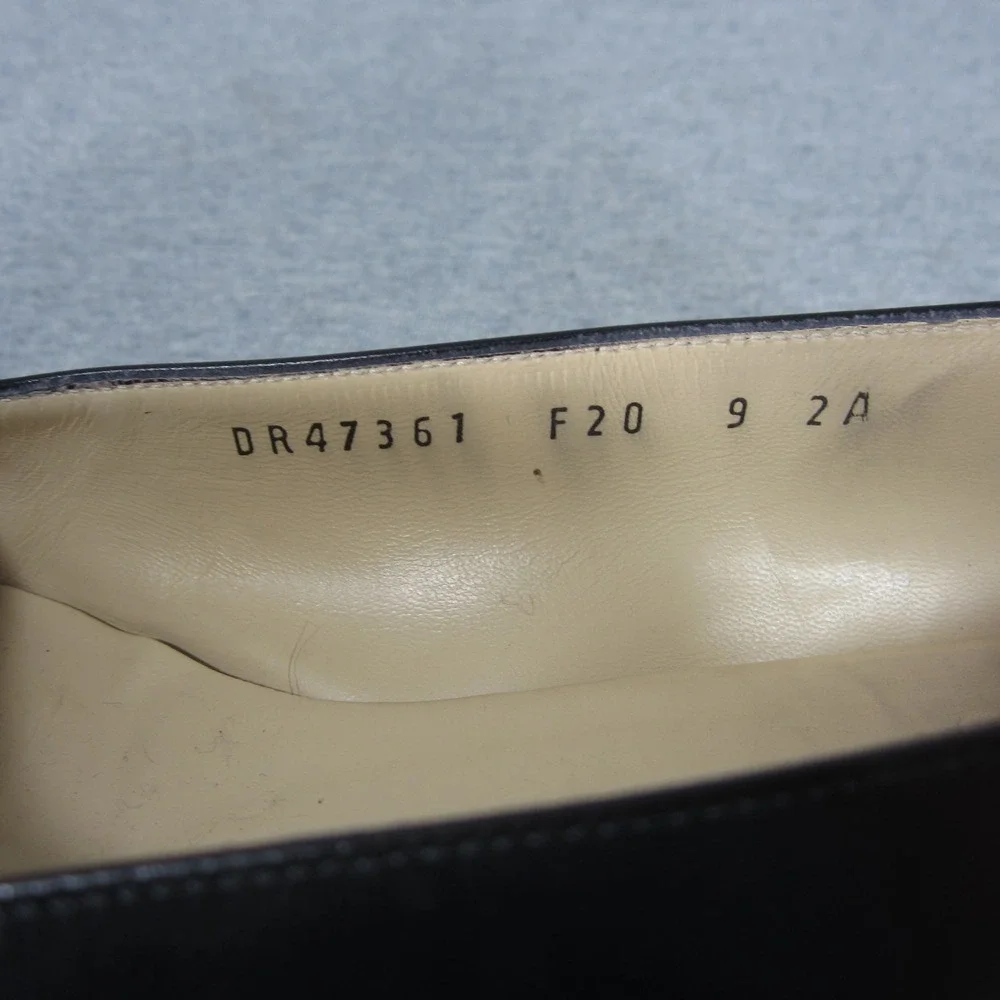 Salvatore Ferragamo Riguccia Pump 9 AA Black Leather Patent Cap Toe Slip On Heel
